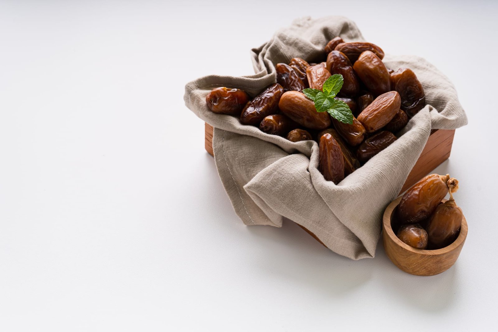 The Wonders of Dates: Nature’s Sweet Superfood